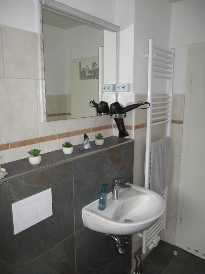 Ferienwohnung In Hameln Am Wald ฮาเมลน์ ภายนอก รูปภาพ